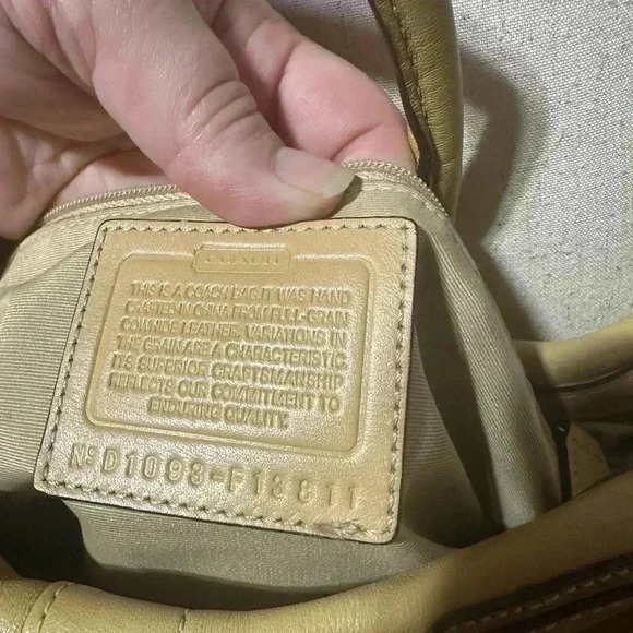 Coach Hamilton Tan Camel Leather Tote Bag w/ Strap & Fob D1093-F13811 *CLEAN* - Picture 5 of 11